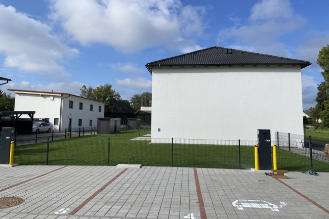 Grünspecht Parkplatz mit E-Ladestationen